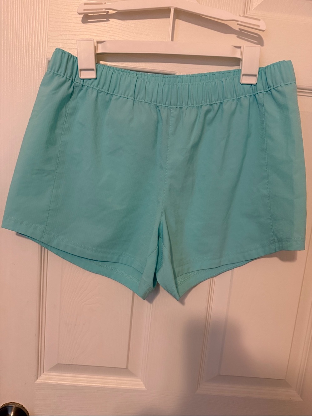 Columbia Women's Aqua Pull-On Athletic Shorts